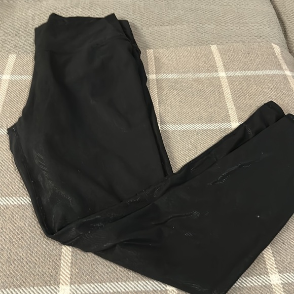Demi Lovato leggings from fabletics size medium - Picture 6 of 6